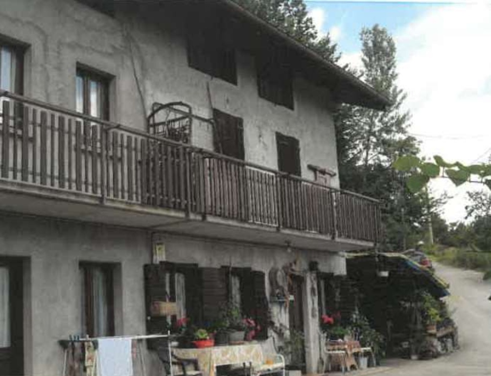 Casa indipendente in Via Roncoi di Dentro, San Gregorio nelle Alpi
