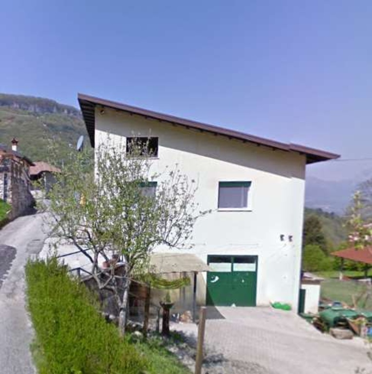Casa indipendente in Via Medil, Belluno, 6 locali, 148 m² in vendita