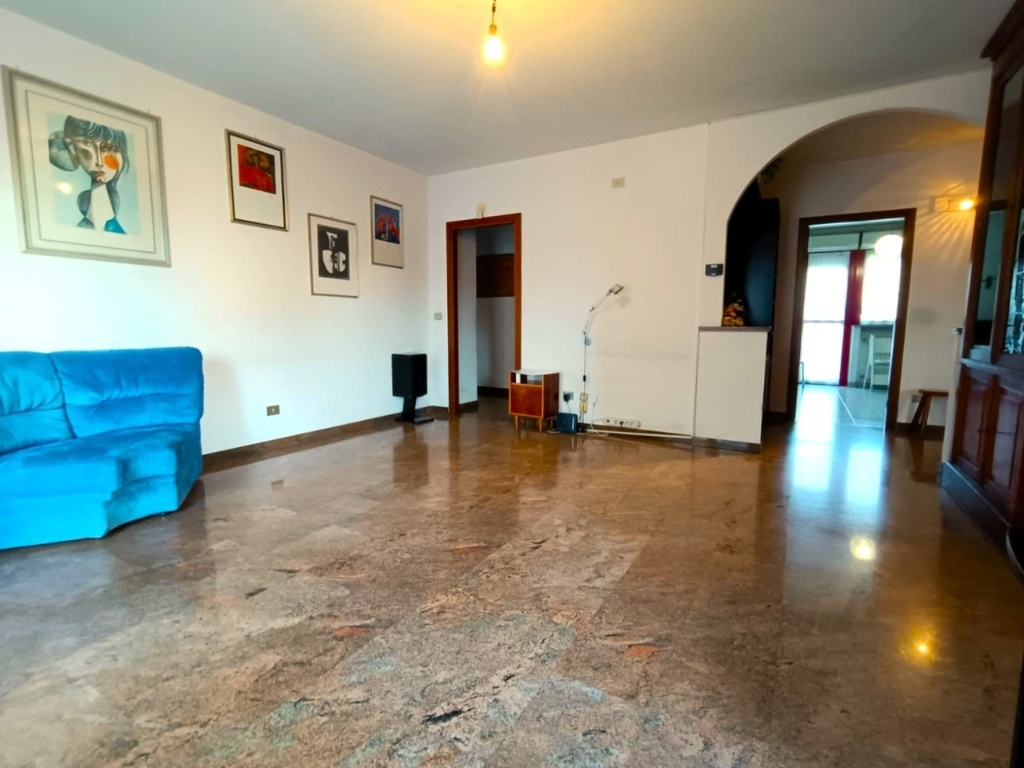 Appartamento in Via Villarbasse 32, Torino, 6 locali, 2 bagni, garage