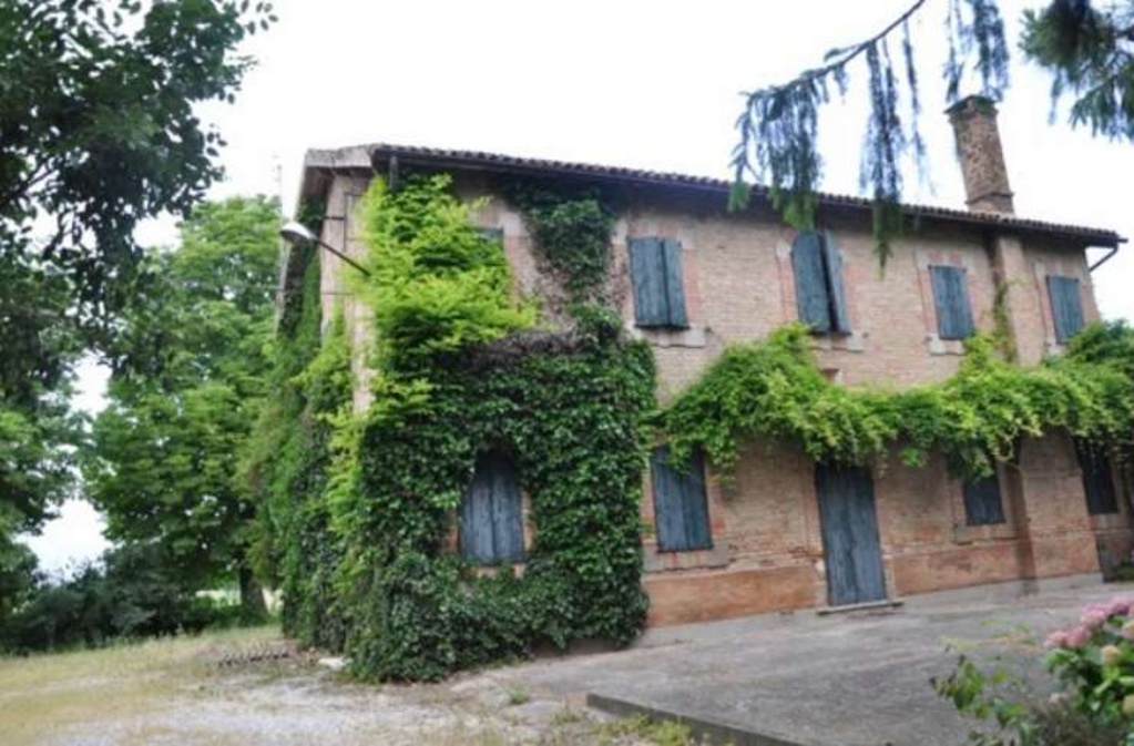Casa indipendente in Via Frassine, Correzzola, 11 locali, 275 m²