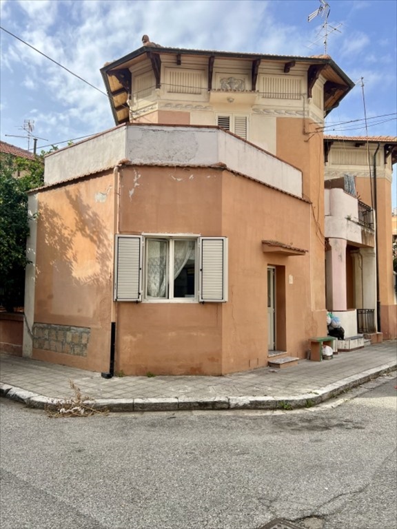 Trilocale in Via Torricelli Pescatori, Reggio di Calabria, 1 bagno