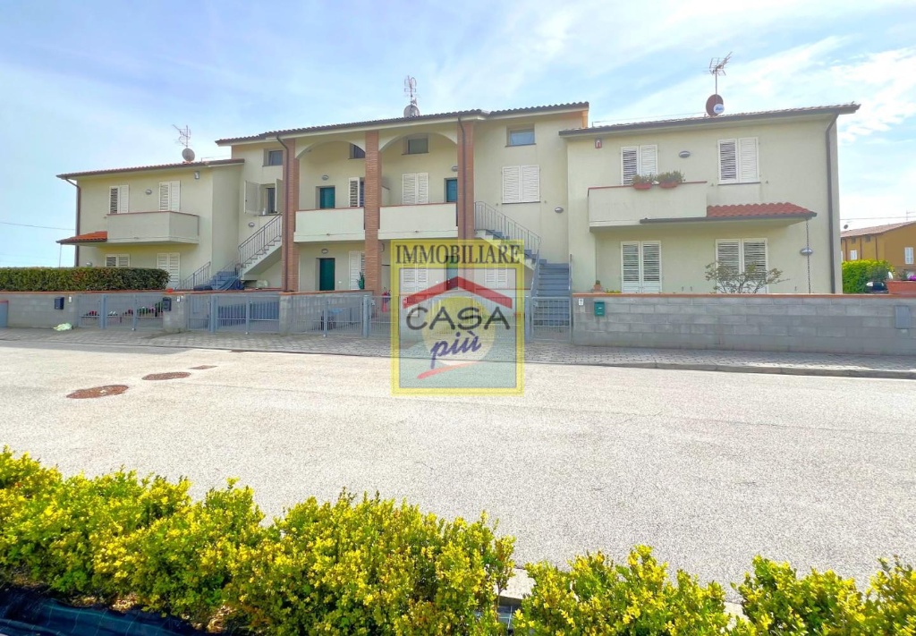 Villa quadrifamiliare a Cascina, 7 locali, 2 bagni, posto auto, 150 m²