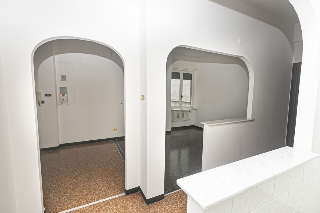 Appartamento in Via della posta vecchia 12, Genova, 6 locali, 80 m²