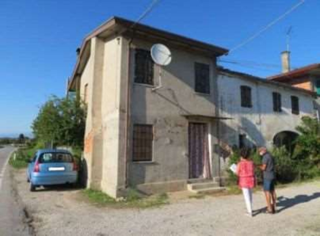 Appartamento in Via Piovego 15, Santa Giustina in Colle, 6 locali