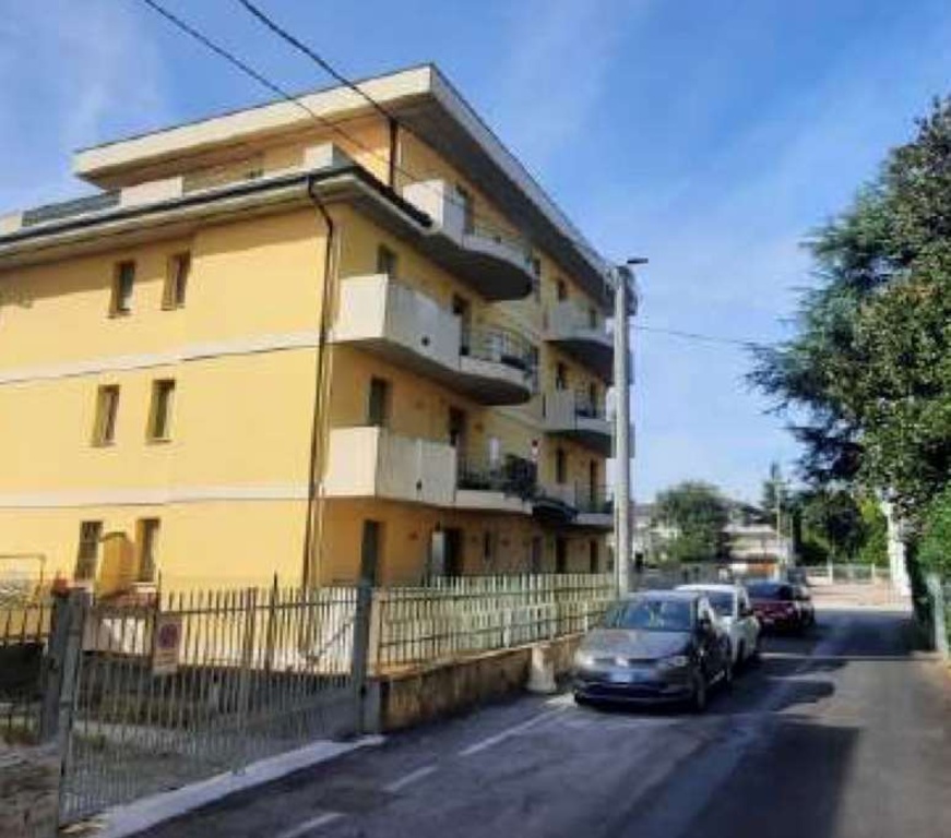 Trilocale in Via Antonio Cecchi, Vicenza, 1 bagno, garage, 43 m²