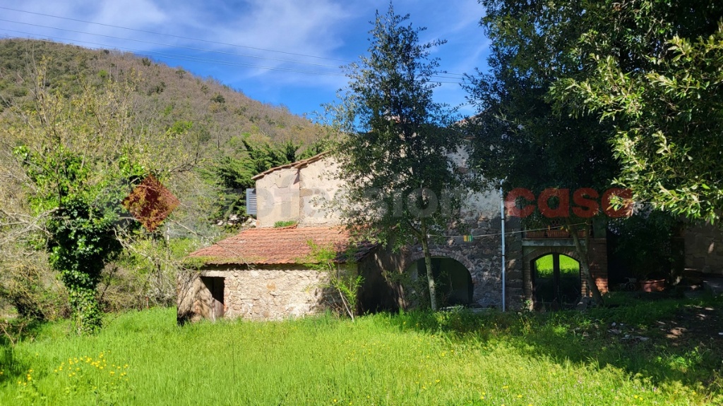 Trilocale a Montecatini Val di Cecina, 1 bagno, giardino in comune