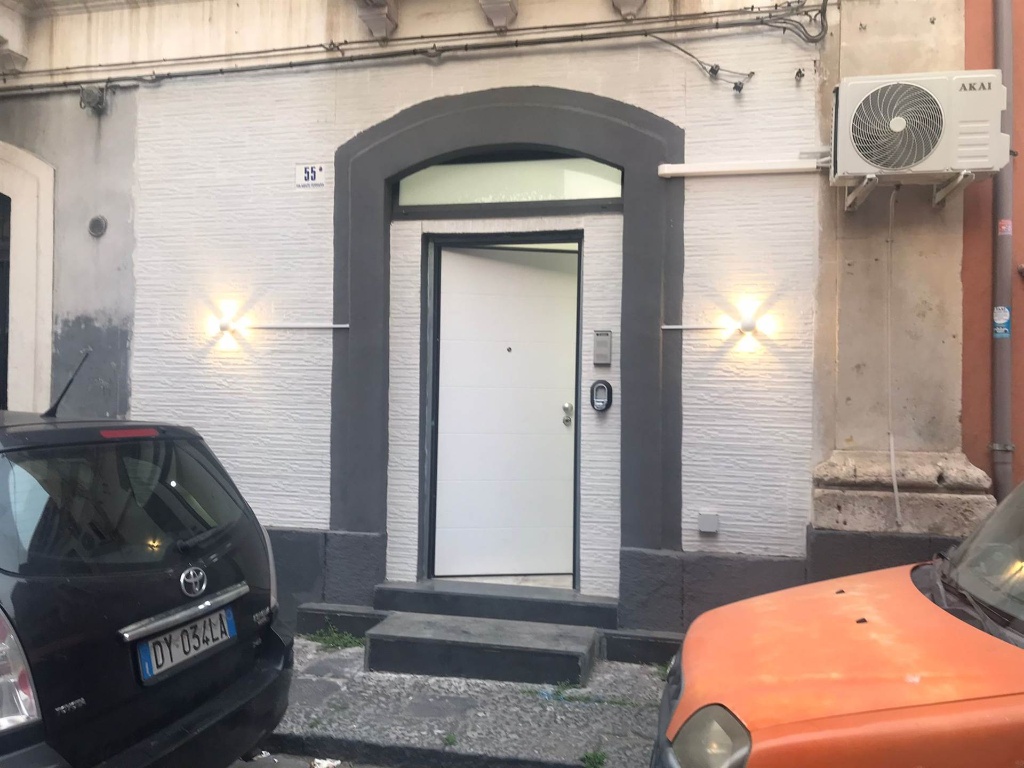 Monolocale a Catania, 1 bagno, arredato, 30 m², aria condizionata