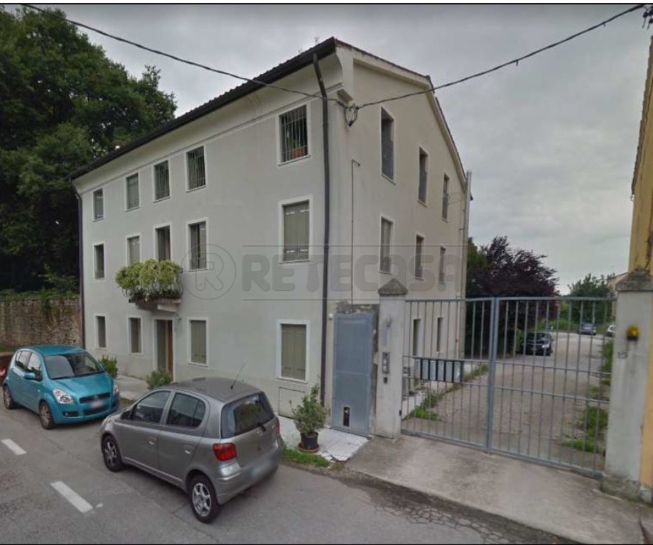 Quadrilocale in Via Canova 12, Isola Vicentina, 1 bagno, 95 m²