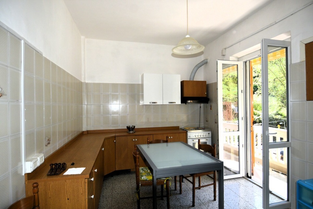 Appartamento in Via rosata, Genova, 5 locali, 1 bagno, 75 m², 1° piano