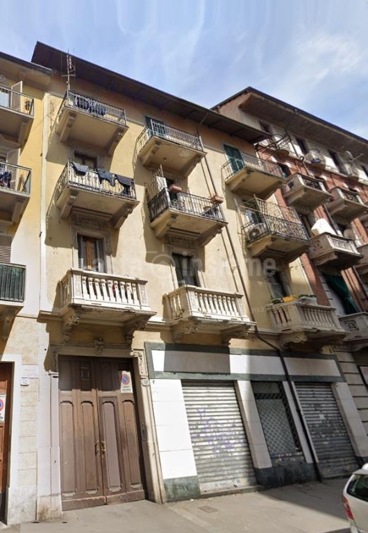 Quadrilocale a Torino, 1 bagno, 48 m², 1° piano, da ristrutturare