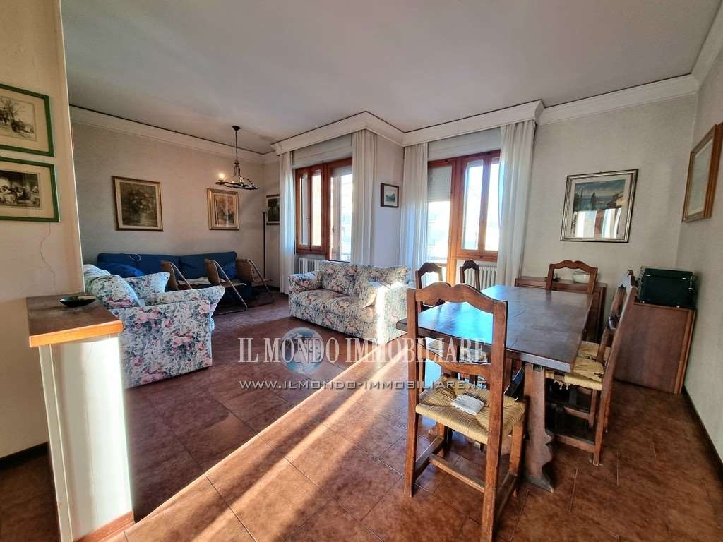 Appartamento in GAVINANA, Firenze, 6 locali, 2 bagni, garage, 135 m²