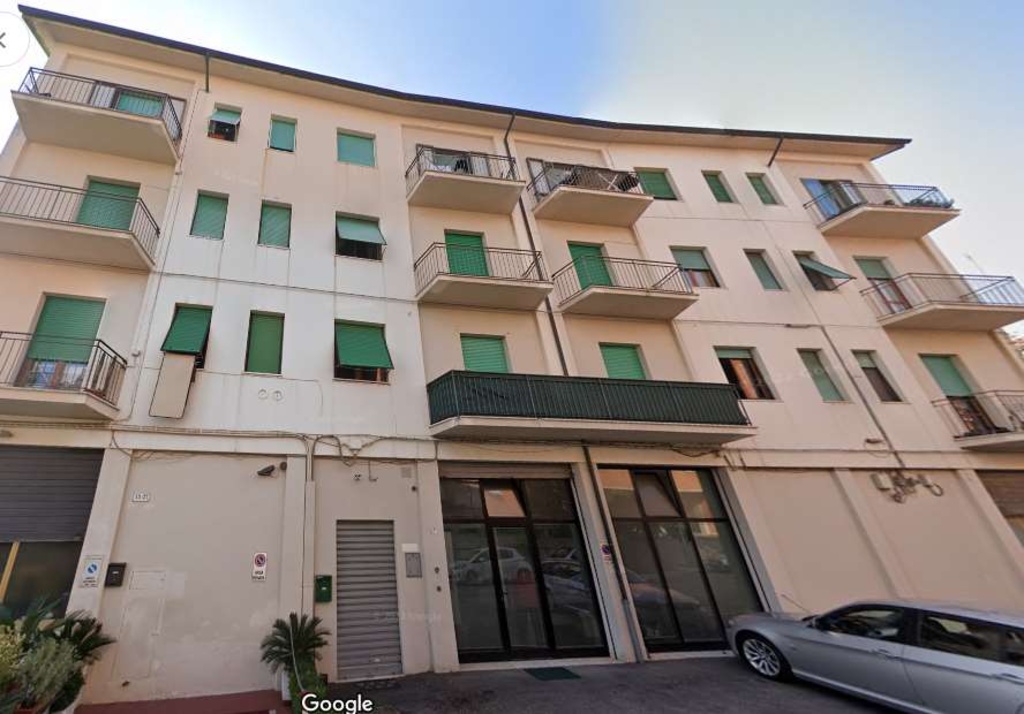 Palazzo in Via Senigallia 21, Ancona, 5 locali, 5 bagni, 85 m²