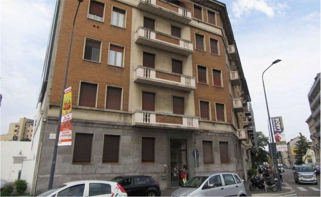 Palazzo in VIA GIOACCHINO MURAT 3, Milano, 1 locale, 42 m² in vendita