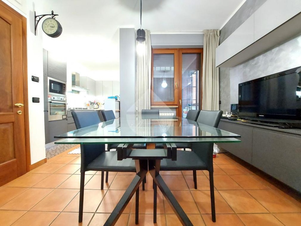 Appartamento in Via XX Settembre, Perugia, 7 locali, 4 bagni, 311 m²