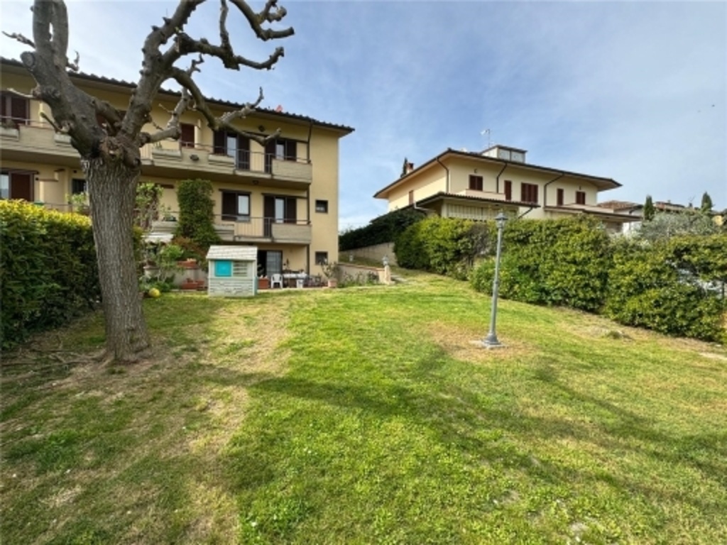 Villa in VIA MAREMMANA 1, Lastra a Signa, 5 locali, 4 bagni, 200 m²