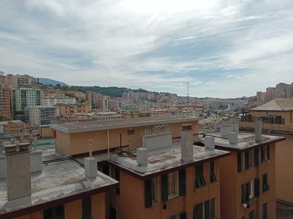 Appartamento in Via Leonardo Montaldo 5, Genova, 5 locali, 1 bagno