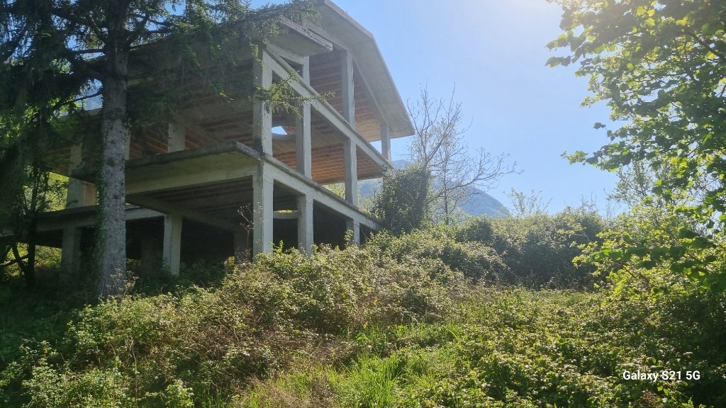 Rustico a San Mango sul Calore, giardino privato, 26000 m² in vendita