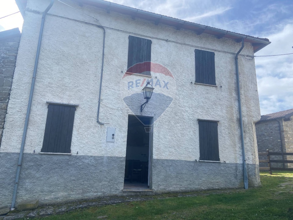 Rustico in Pieve di Gravago, Bardi, 4 locali, 1 bagno, posto auto