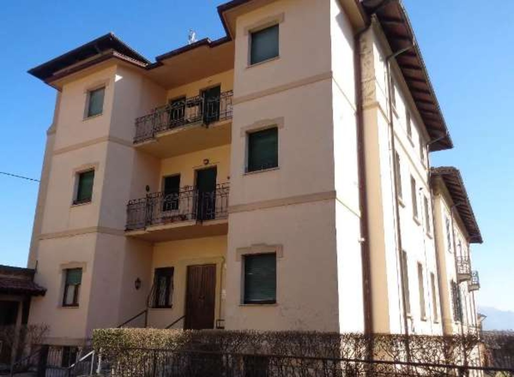 Quadrilocale in Via Casari, Alta Valle Intelvi, 75 m² in vendita