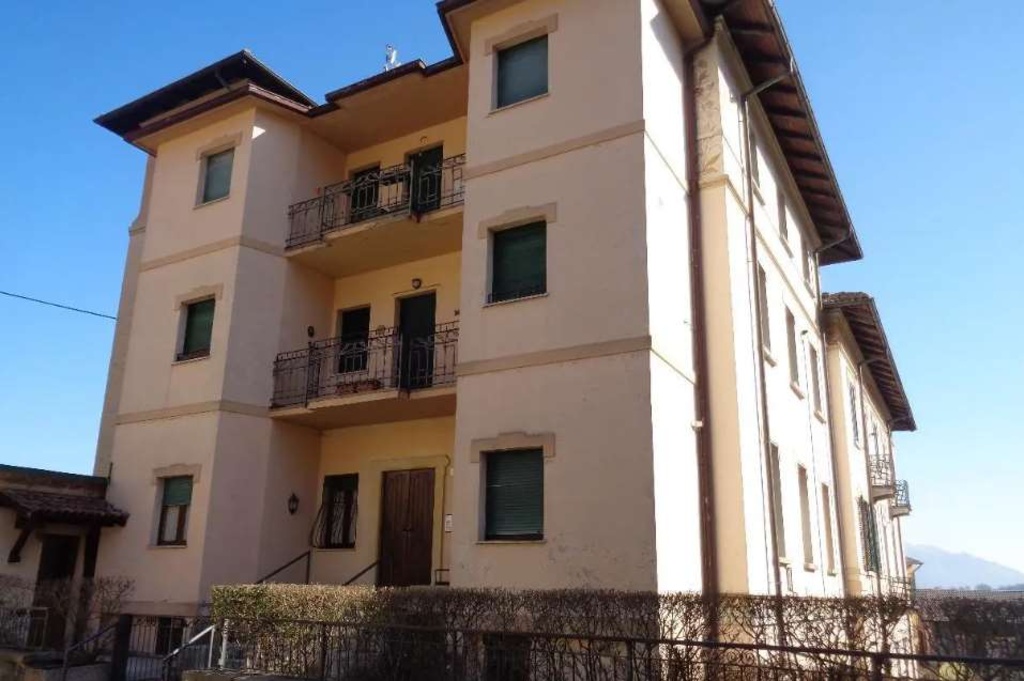 Quadrilocale in Via Casari, Alta Valle Intelvi, 64 m² in vendita