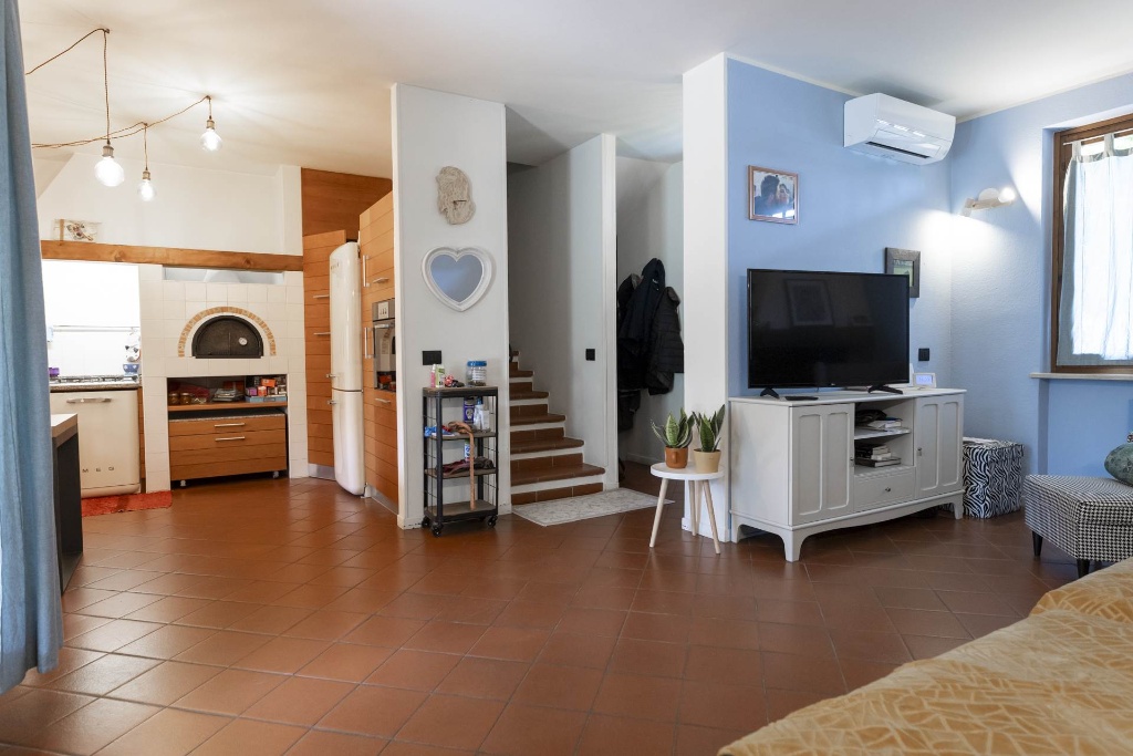 Villa a schiera a Sona, 9 locali, 2 bagni, 158 m², classe energetica D