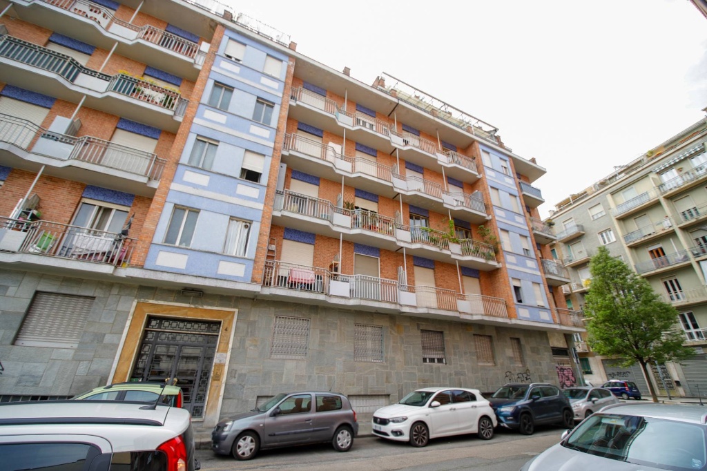 Quadrilocale in Via Pavia, Torino, 1 bagno, 140 m², 5° piano