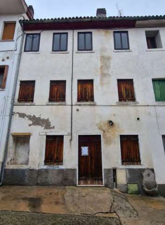 Villa a schiera in Via Fontana, Farra di Soligo, 6 locali, 2 bagni