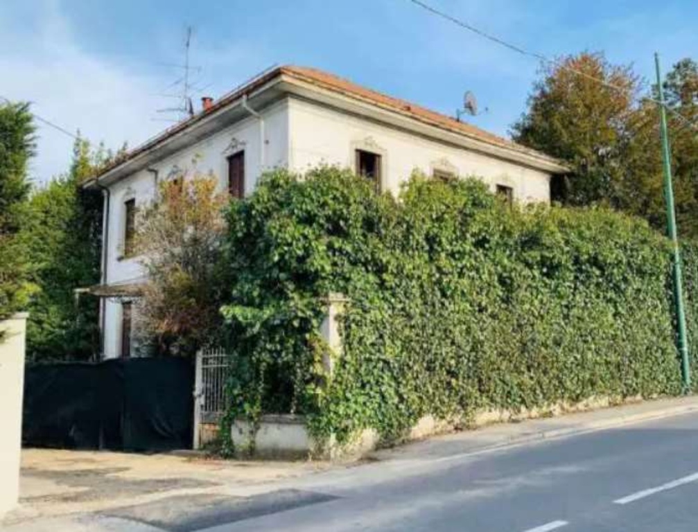 Villa in Via Milano, Jerago con Orago, 10 locali, 258 m² in vendita