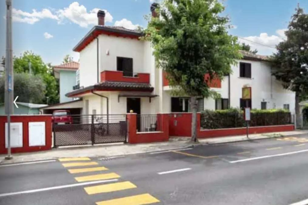 Casa indipendente in Viale Veneto, Riccione, 1 locale, 171 m²