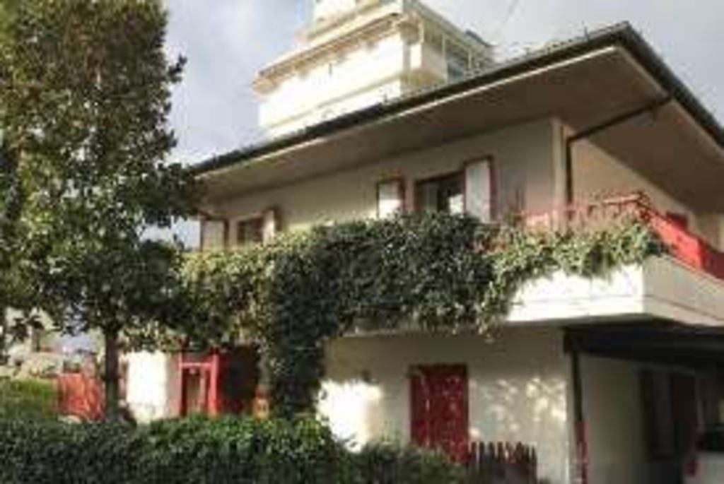Appartamento in Viale De Amicis, Riccione, 5 locali, 105 m² in vendita