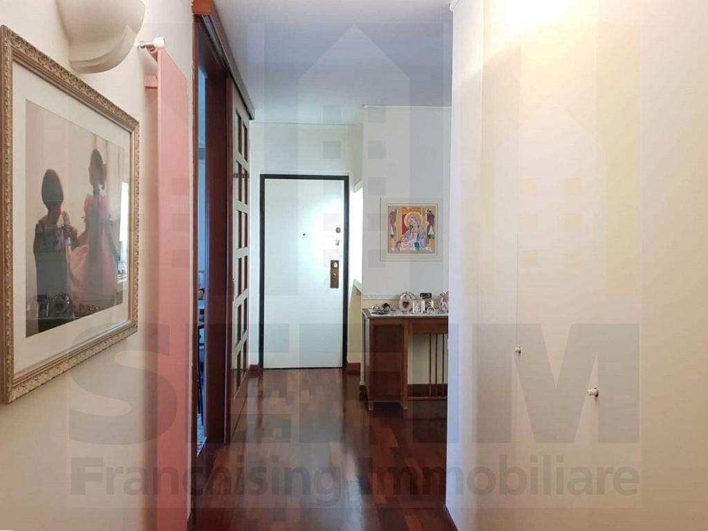 Quadrilocale in VIA COSENZA, Matera, 3 bagni, 175 m², 4° piano