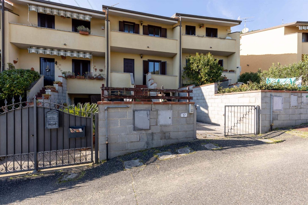 Villa a schiera a Calci, 8 locali, 2 bagni, 130 m², 2° piano