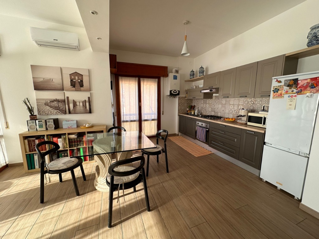 Appartamento in Via domenico oliva, Genova, 6 locali, 1 bagno, 120 m²