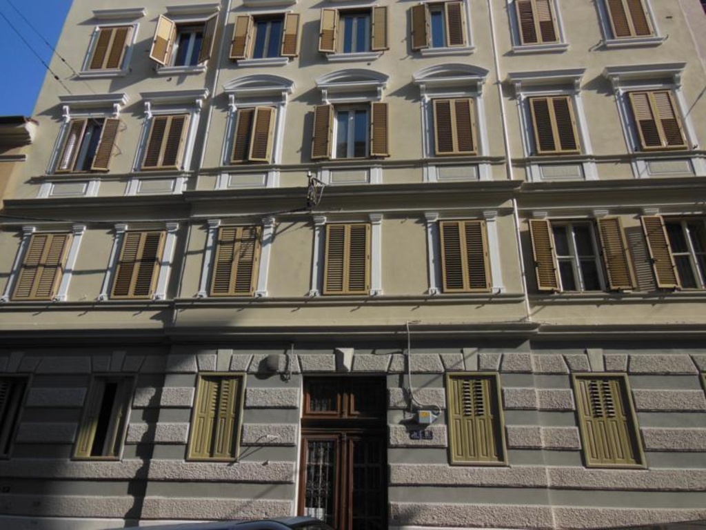Bilocale a Trieste, 1 bagno, 52 m², 3° piano, terrazzo, ascensore