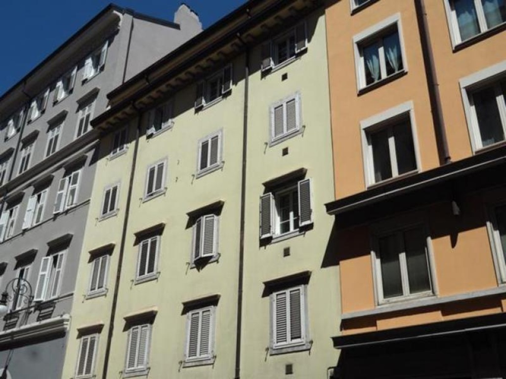 Bilocale a Trieste, 1 bagno, 52 m², 1° piano, terrazzo, ascensore