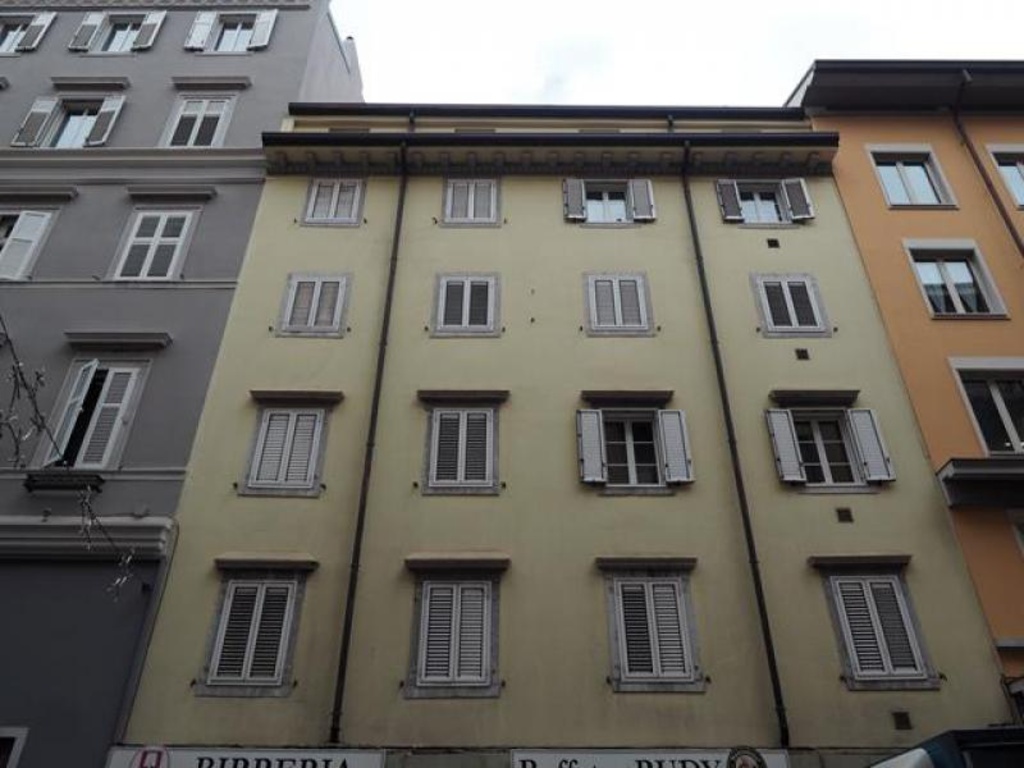 Bilocale a Trieste, 1 bagno, 51 m², 1° piano, terrazzo, ascensore
