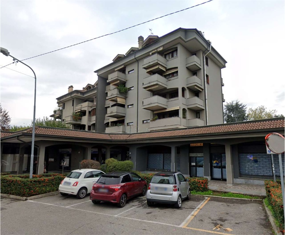 Appartamento in Via Daniele Manin 53, Brugherio, 6 locali, 2 bagni