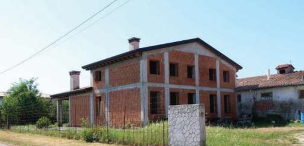 Casa indipendente in Via Levada, Volpago del Montello, 1 locale