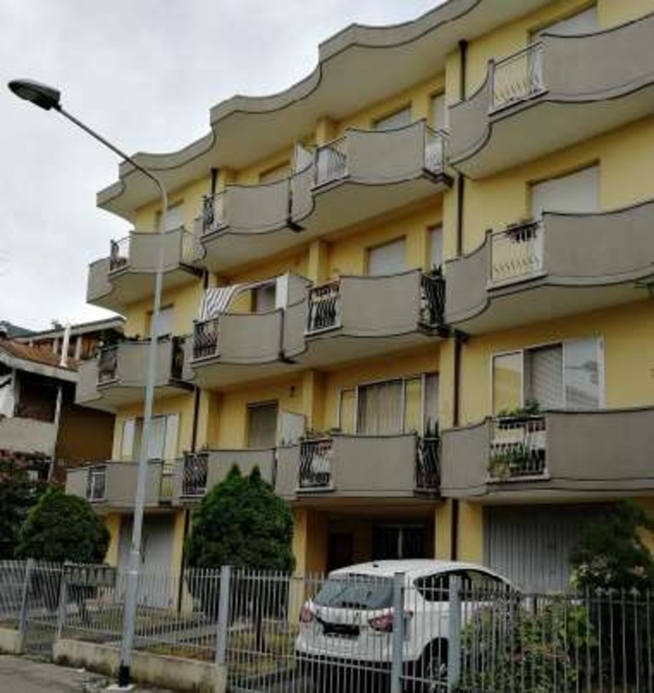 Appartamento in Via dell'Iride, Rimini, 6 locali, 2 bagni, garage