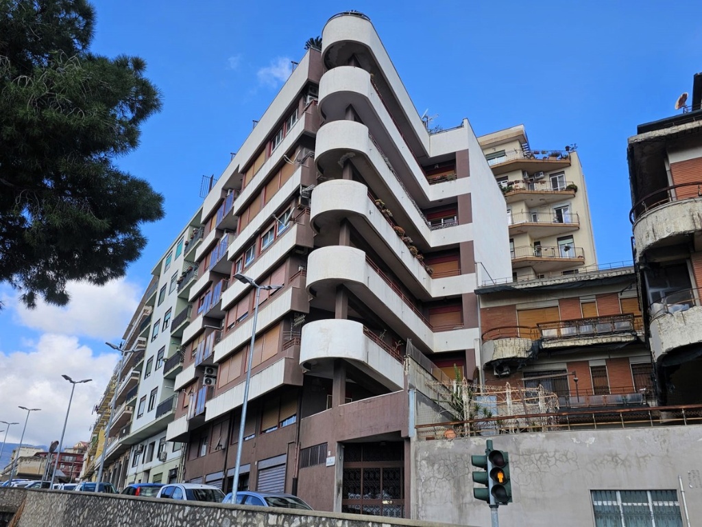 Quadrilocale in Via Noviziato 2, Messina, 1 bagno, 126 m², 1° piano