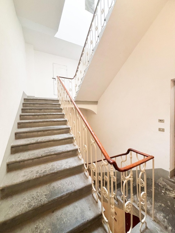 Bilocale a Empoli, 1 bagno, 51 m², 2° piano, da ristrutturare