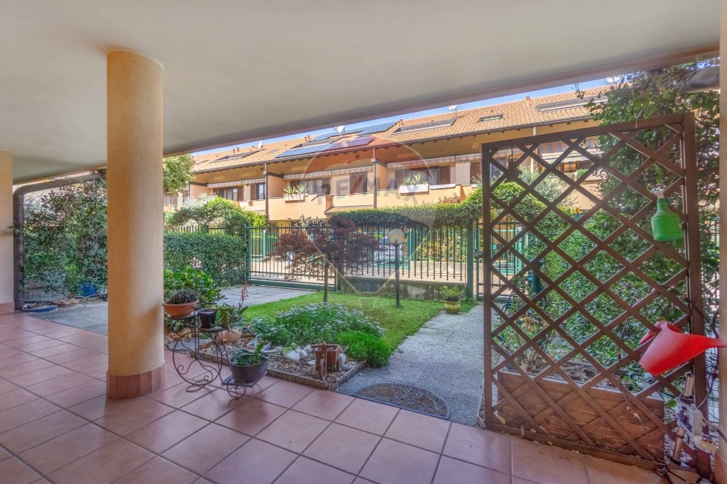 Villa a schiera a Legnano, 5 locali, 2 bagni, giardino privato, 162 m²