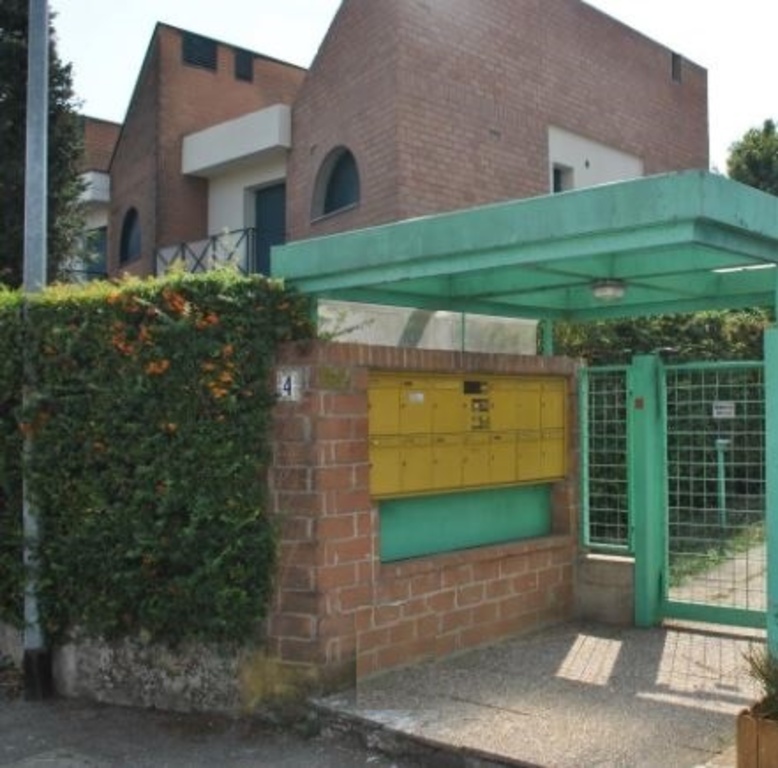 Villa a schiera in Via Giorgio La Pira, Cabiate, 5 locali, 2 bagni