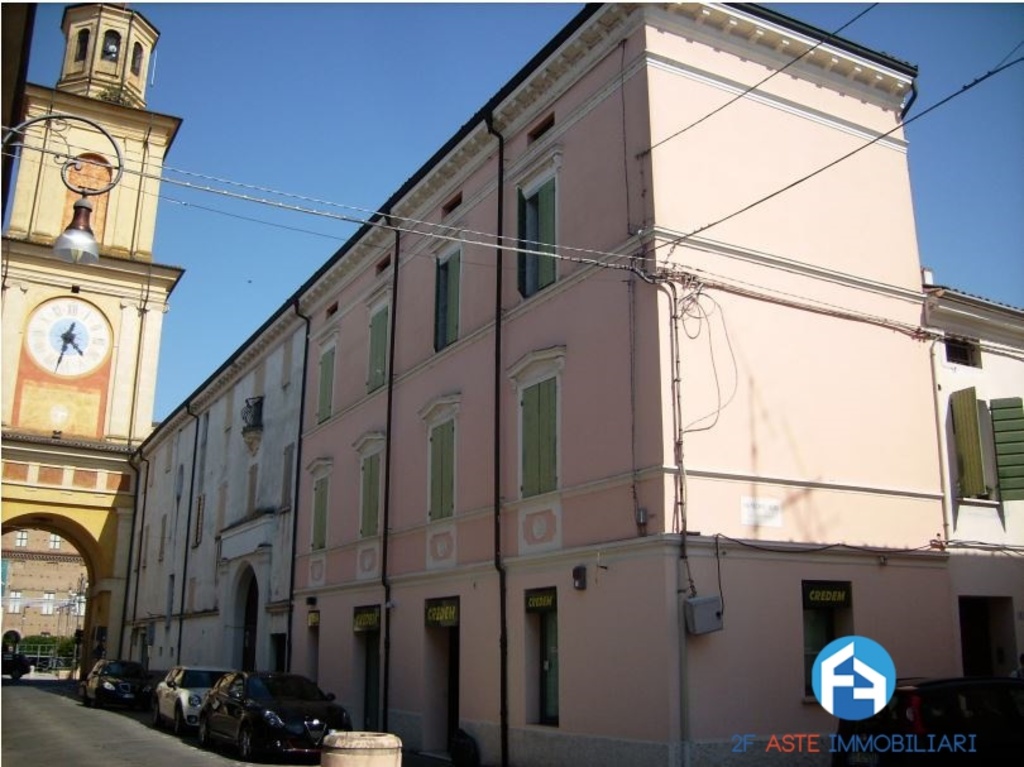 Appartamento in Via Nazario Sauro, Gualtieri, 5 locali, 1 bagno