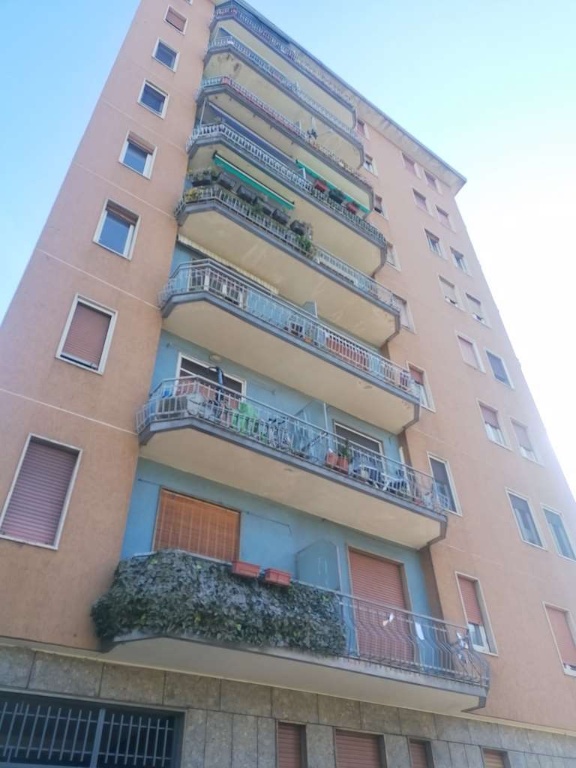 Palazzo in Via Achille Grandi 39, Cinisello Balsamo, 4 locali, 71 m²