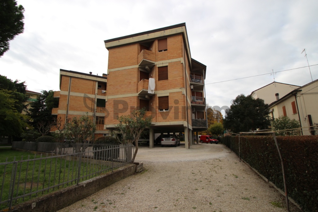 Appartamento in Viale Abruzzi 441, Cesena, 6 locali, 2 bagni, garage
