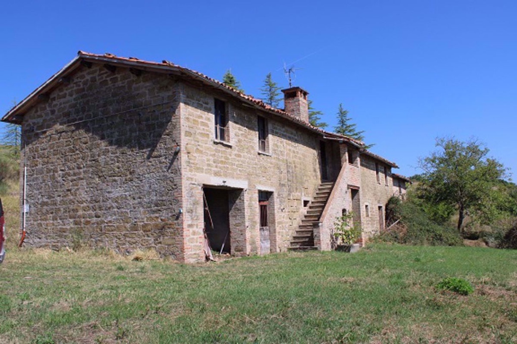 Casa indipendente in Via San Martino in Colle 999, Gubbio, 8 locali