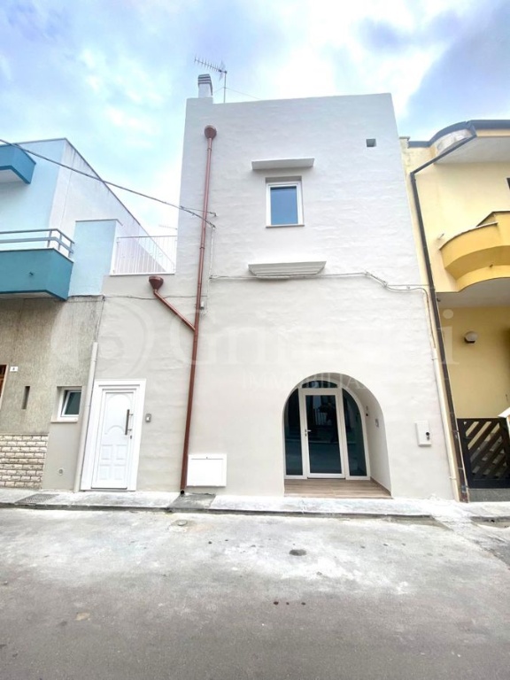 Casa indipendente in Via TERMITI 52, Tuglie, 2 locali, 1 bagno, 85 m²