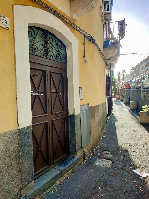 Monolocale in Via Calatabiano 29, Catania, 1 bagno, 35 m² in vendita