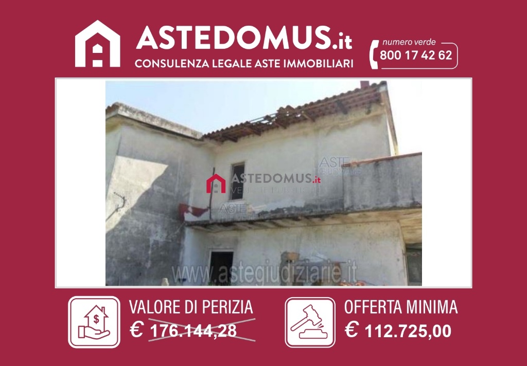 Appartamento in Via Procuzzi, Capaccio Paestum, 7 locali, 2 bagni
